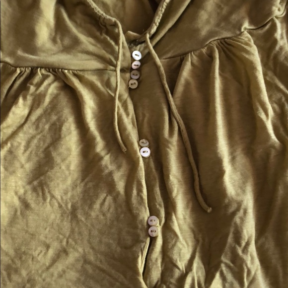 Club Monaco mustard color tank top - Picture 4 of 7